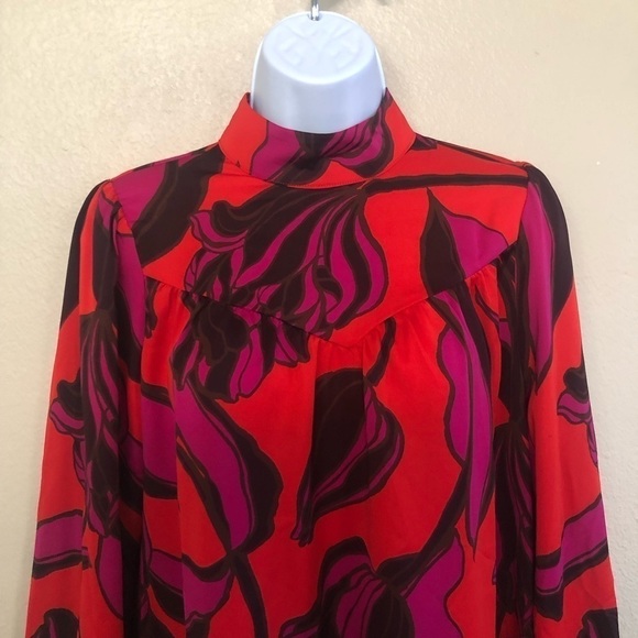 Who What Wear Bold Floral Long Sleeves Back Button Keyhole Shift Dress Size XS - Picture 3 of 15